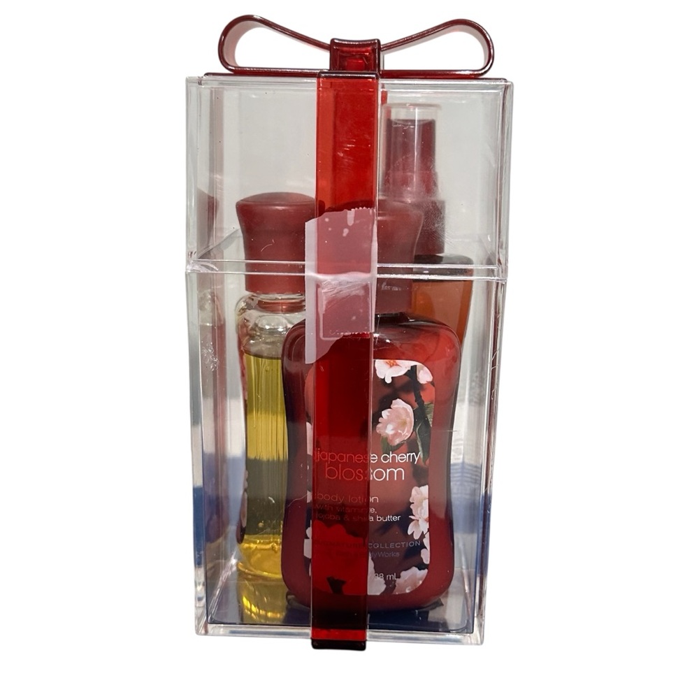 Bath & Body Works Signature Collection Japanese Cherry‎ Blossom Gift Box